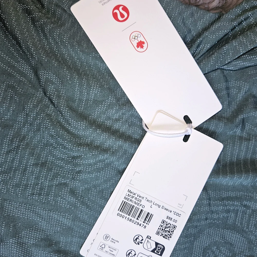 Lululemon Teal Long Sleeve Top - Picture 3 of 3